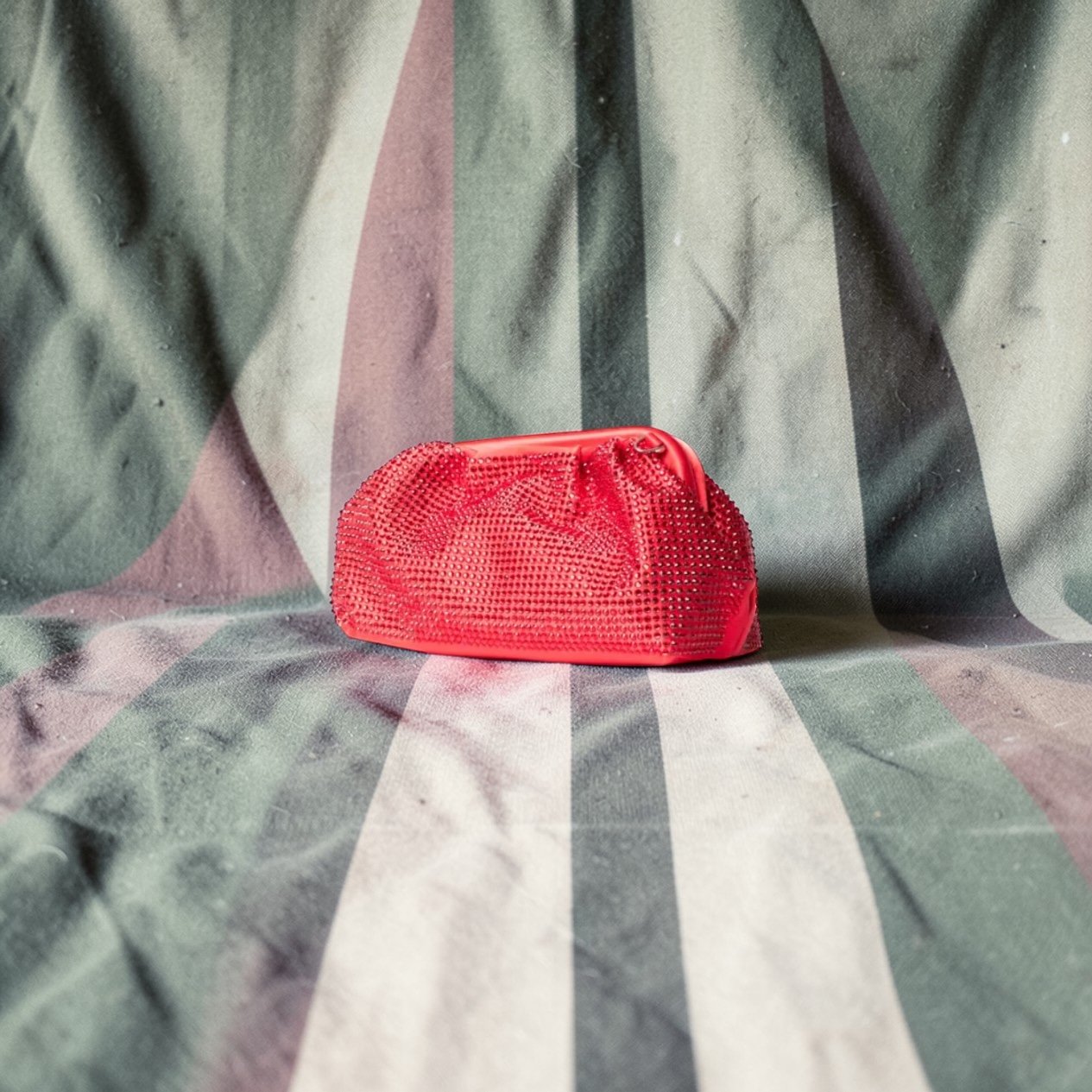 Ruby Crystal Clutch - Tent Setting