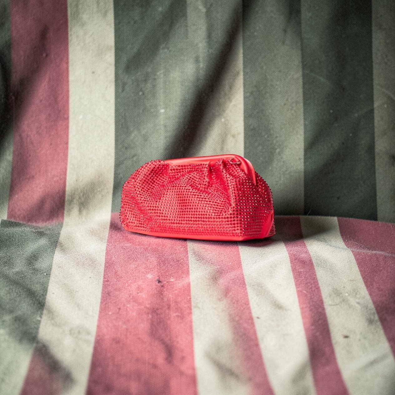 Rose Crystal Clutch - Color Pop